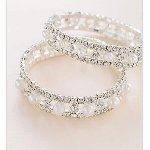 David’s Bridal Pearl and Crystal bracelet